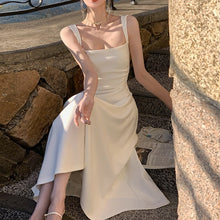 Load image into Gallery viewer, Yue Juxing Korean Version of White Suspender Dress 2023 Women\&#39;s New A-word French Waist Waist Niche Design Long Skirt
