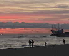 Load image into Gallery viewer, Yue Juxing Korean Version of White Suspender Dress 2023 Women\&#39;s New A-word French Waist Waist Niche Design Long Skirt
